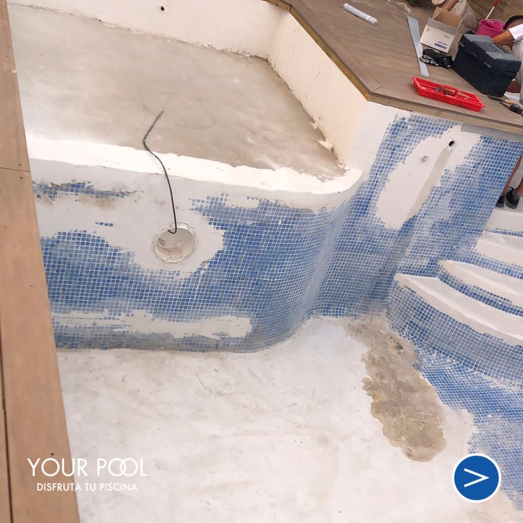 beneficios de reformar una piscina antigua