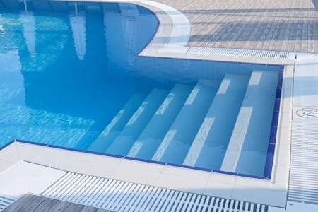 Piscina de poliester