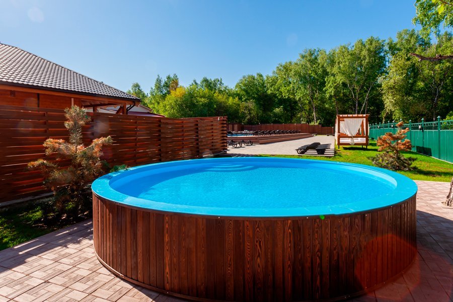 construcción de piscinas de poliester